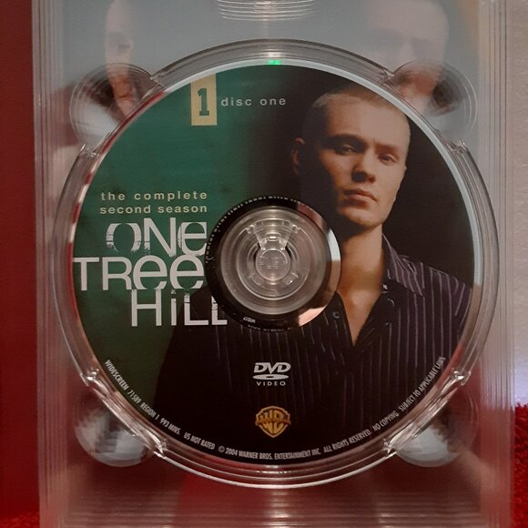 One Tree Hill – Season 2 – (DVD) - Picture 6 of 11